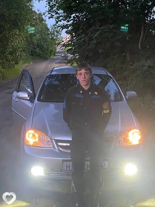 Анвар, 21, Москве — анкета №2993680