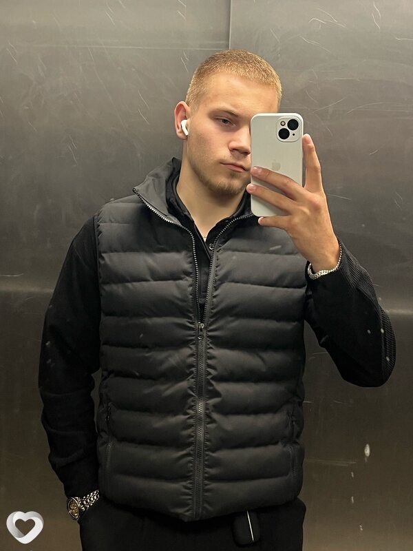 Никита, 22, Сергиеве Посаде — анкета №2993710