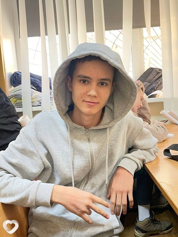 Дамир, 21, Первоуральске — анкета №2993993