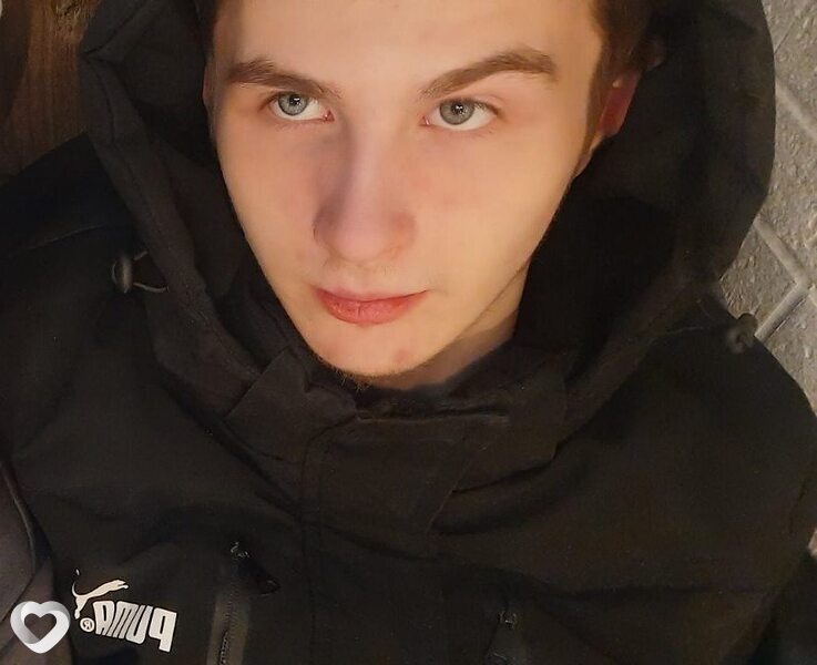 Антон, 21, Новосибирске — анкета №2994586