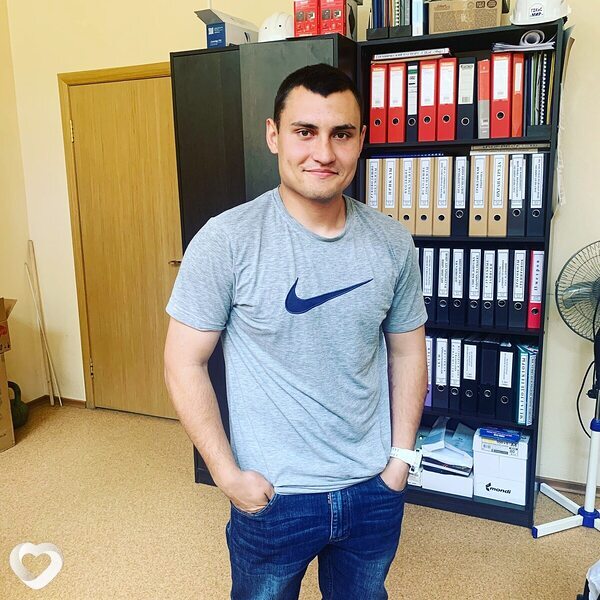 Олег, 29, Донецк (Ростовская Обл.) — анкета №2995001