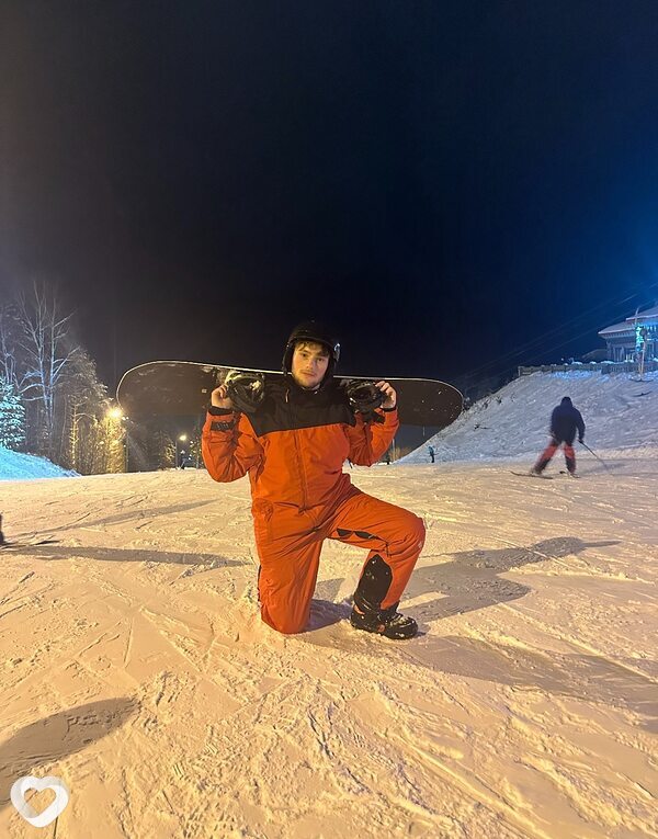 Дмитрий, 19, Иванове — анкета №2995438