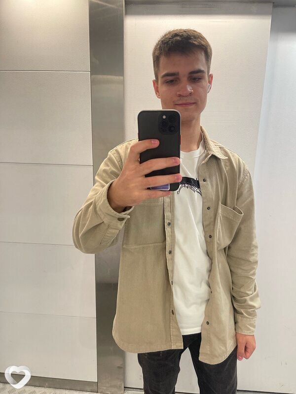 Andrew, 19, Москве — анкета №2995752