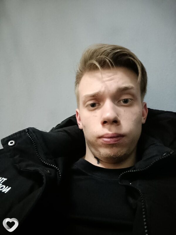 Анатолий, 22, Подольске — анкета №2996318