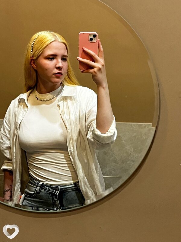Леля, 21, Екатеринбурге — анкета №2997265