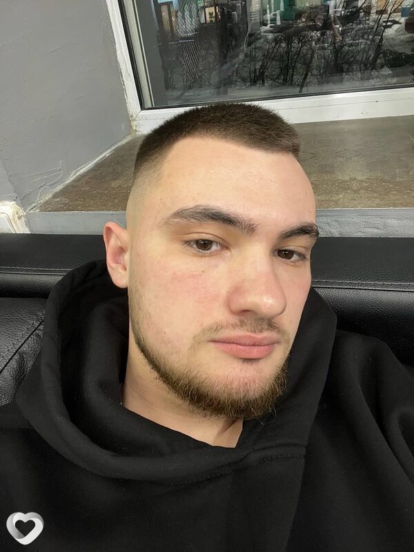 Илья, 23, Воронеже — анкета №2997060