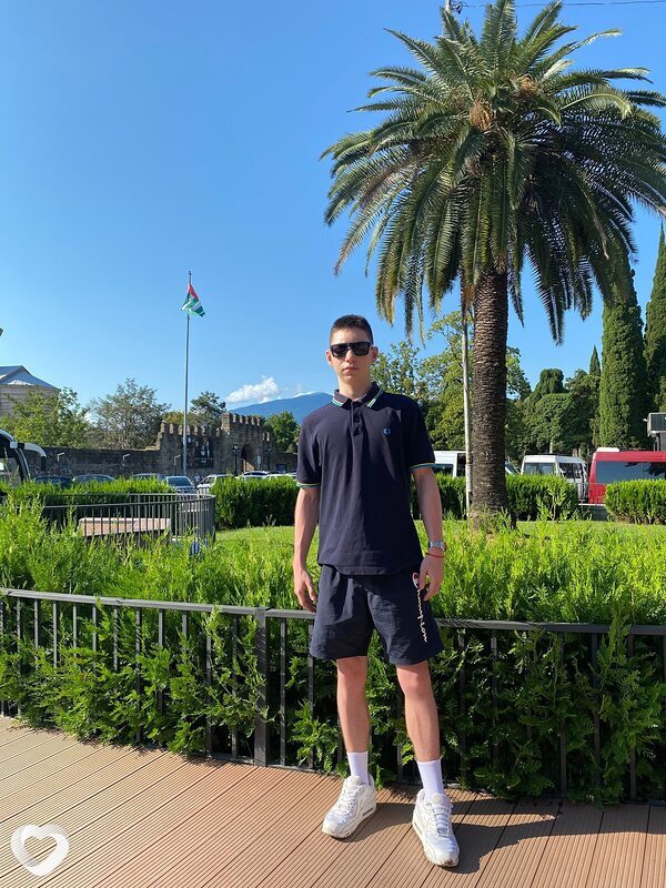 Дима, 20, Санкт-Петербурге — анкета №2997386