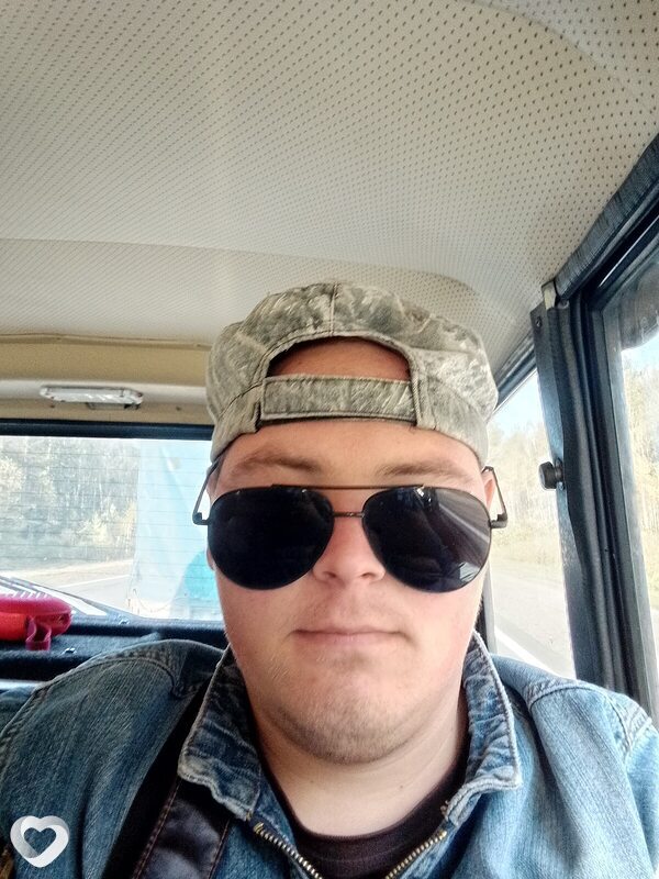 Андрей, 22, Гомеле — анкета №2998303