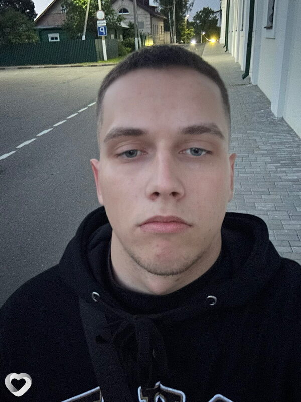 Кирилл, 22, Полоцке — анкета №2998804