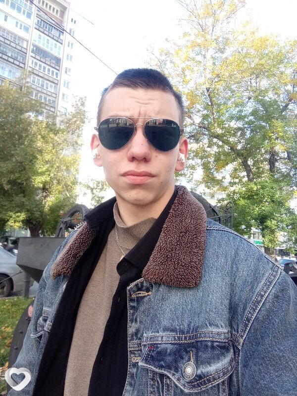 Даниил, 18, Екатеринбурге — анкета №2999057
