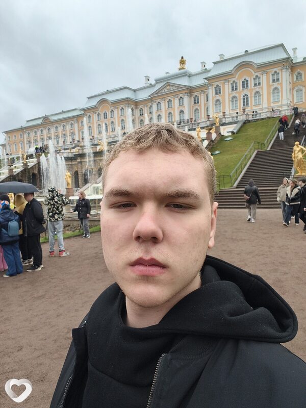 Максим, 18, Краснодаре — анкета №2998981