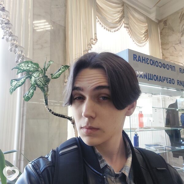 Арсений, 21, Ростове-на-Дону — анкета №2999100