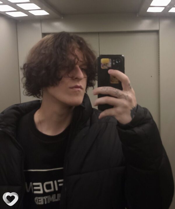 Алексей, 21, Красноярске — анкета №2999235