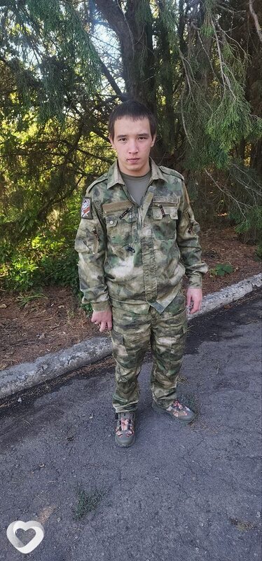 Валерий, 22, Мариуполе — анкета №2999598