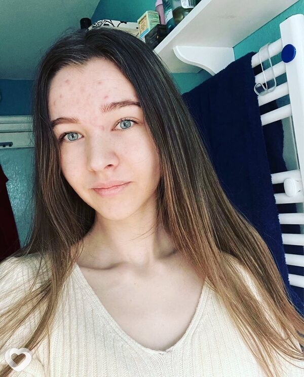 Лена, 21, Москве — анкета №3000018