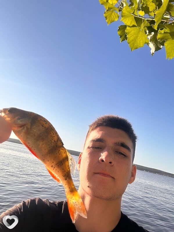 Азамат, 20, Москве — анкета №3000279