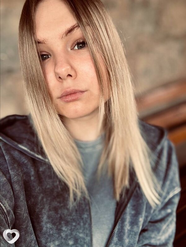 Карина, 22, Санкт-Петербурге — анкета №3000497
