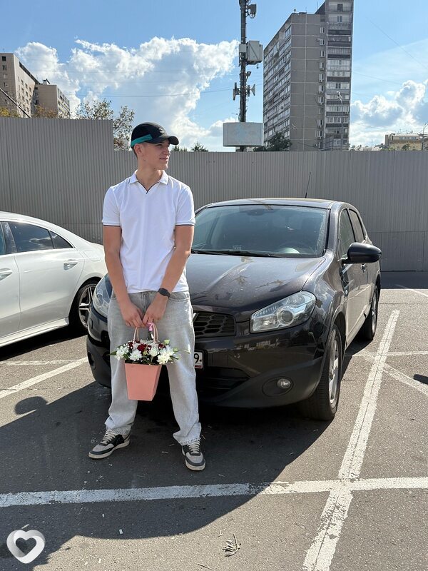 Максим, 19, Москве — анкета №3000528
