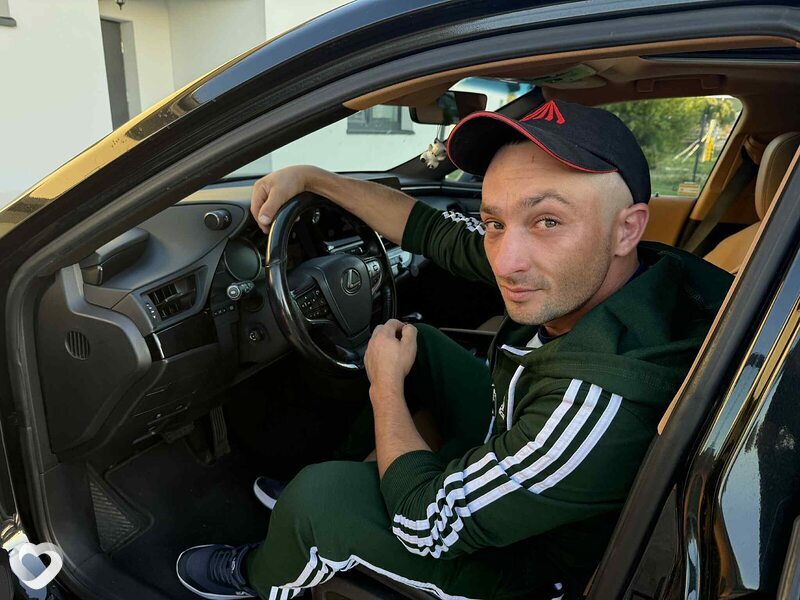 Віктор, Варшава