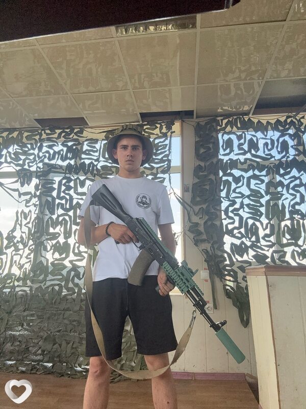 Артем, 20, Санкт-Петербурге — анкета №3001308
