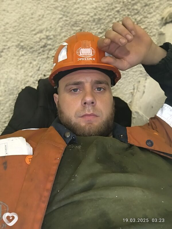 Владислав, 23, Риддер — анкета №3002245