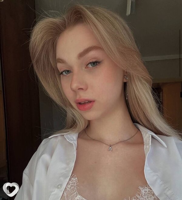 Алина, 25, Ростове-на-Дону — анкета №3002663
