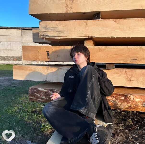 Антон, 20, Витебске — анкета №3002890