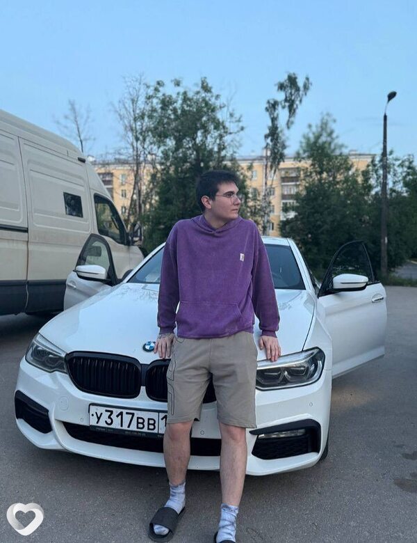 Михаил, 23, Екатеринбурге — анкета №3003675