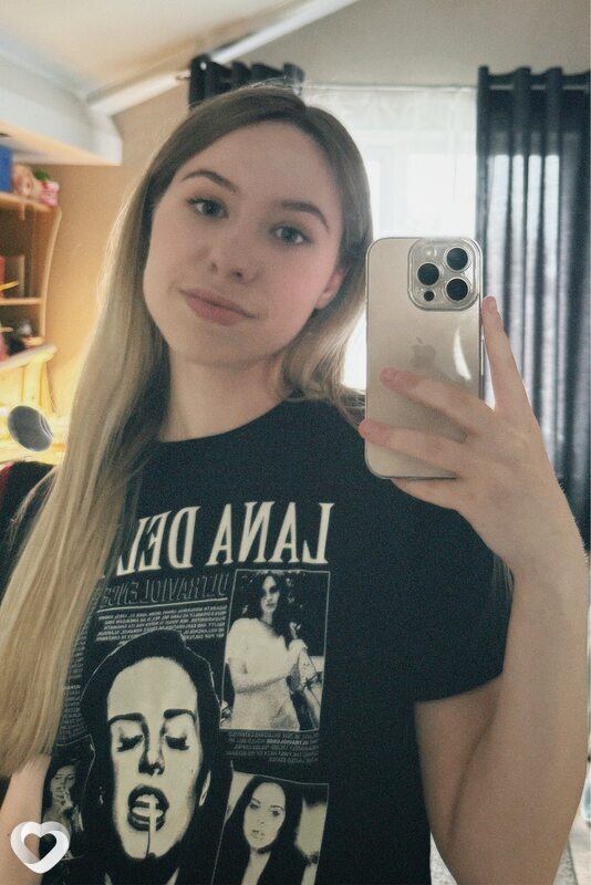 Лиза, 19, Санкт-Петербурге — анкета №3004328