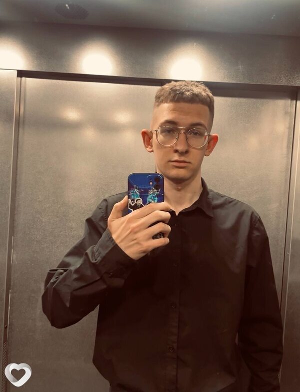 Макс, 20, Санкт-Петербурге — анкета №3004670