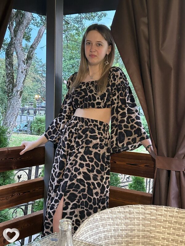 Карина, 21, Нальчике — анкета №3004732