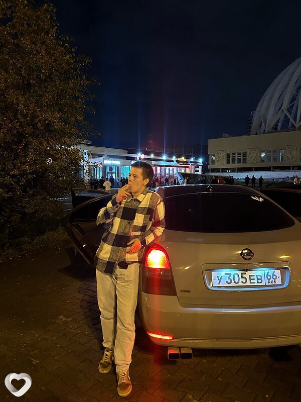 Денис, 22, Екатеринбурге — анкета №3005016