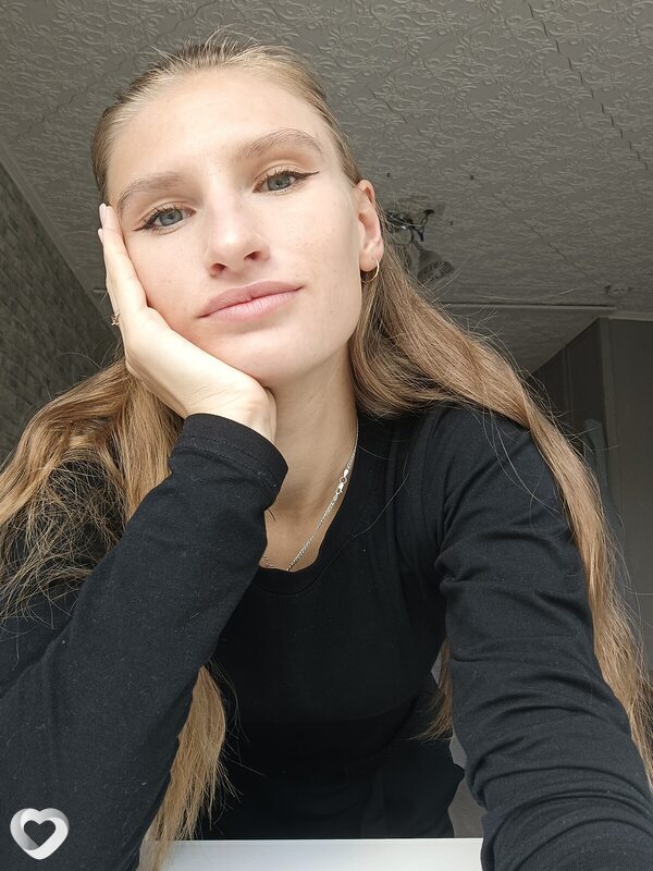Елена, 21, Екатеринбурге — анкета №3005323