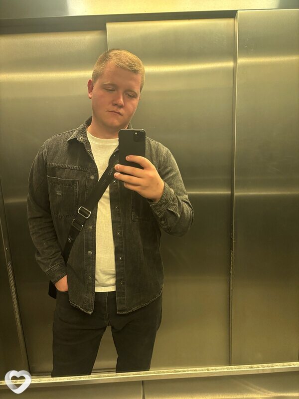 Максим, 21, Краснодаре — анкета №3005679