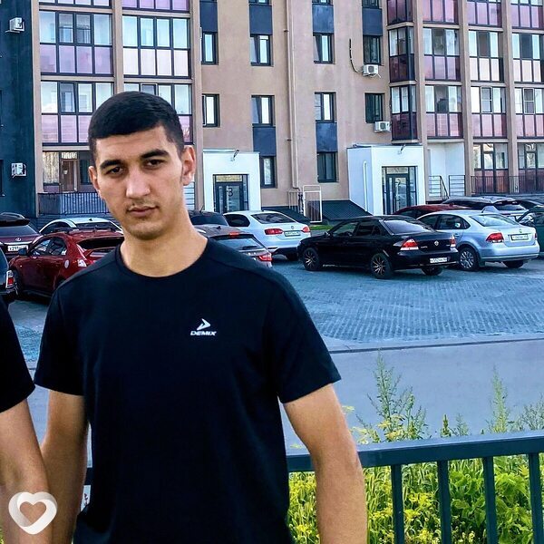 Нурик, 20, Кургане — анкета №3006605