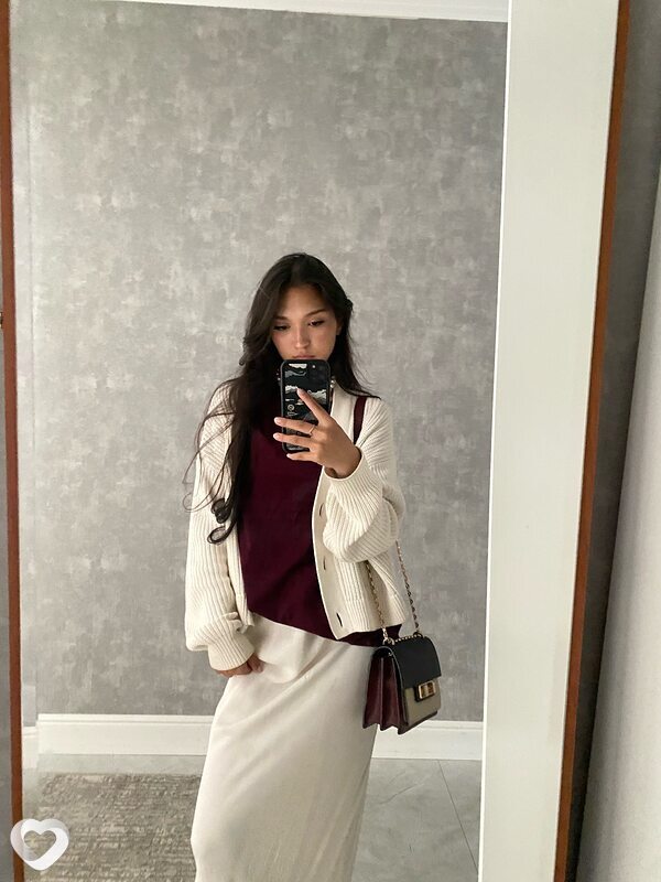 Карина, 19, Астане — анкета №3007376