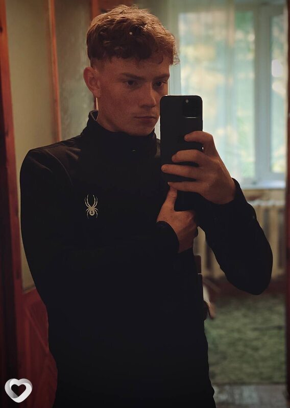 Влад, 18, Барановичах — анкета №3007756