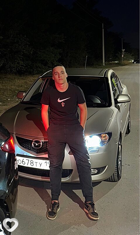 Никита, 20, Краснодаре — анкета №3008076