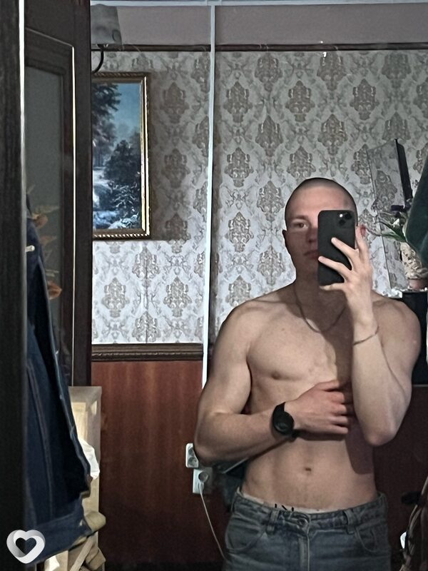 Илья, 20, Якутске — анкета №3008423
