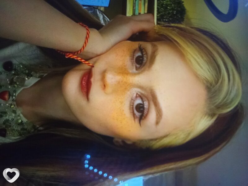 Аля, 21, Екатеринбурге — анкета №3008651
