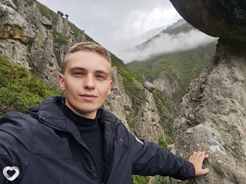 Виктор, 21, Новосибирске — анкета №3008849