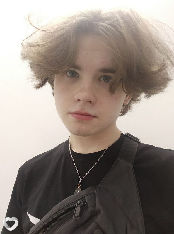 Михаил, 20, Череповце — анкета №3008828