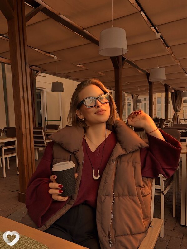 Настя, 21, Москве — анкета №3009840
