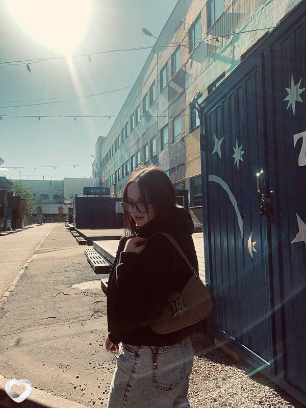 Нелли, 19, Минске — анкета №3009726