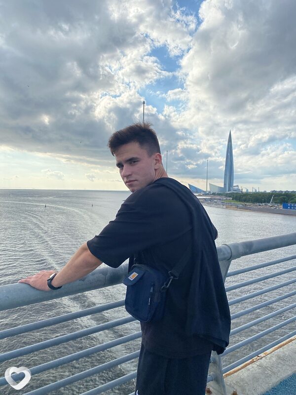 Богдан, 22, Москве — анкета №3010038