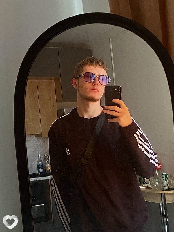 Maks, 21, Астане — анкета №3010936