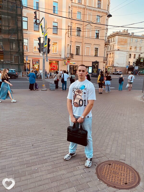 Вадим, 21, Москве — анкета №3011369