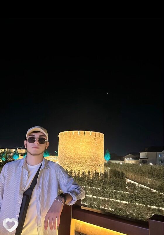 Амир, 20, Санкт-Петербурге — анкета №3013400