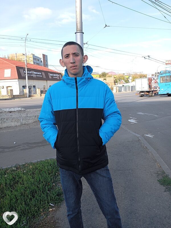 Илья, 19, Саратове — анкета №3013586