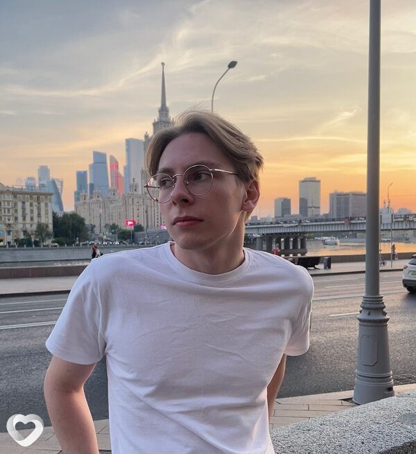 Роман, 21, Москве — анкета №3014278